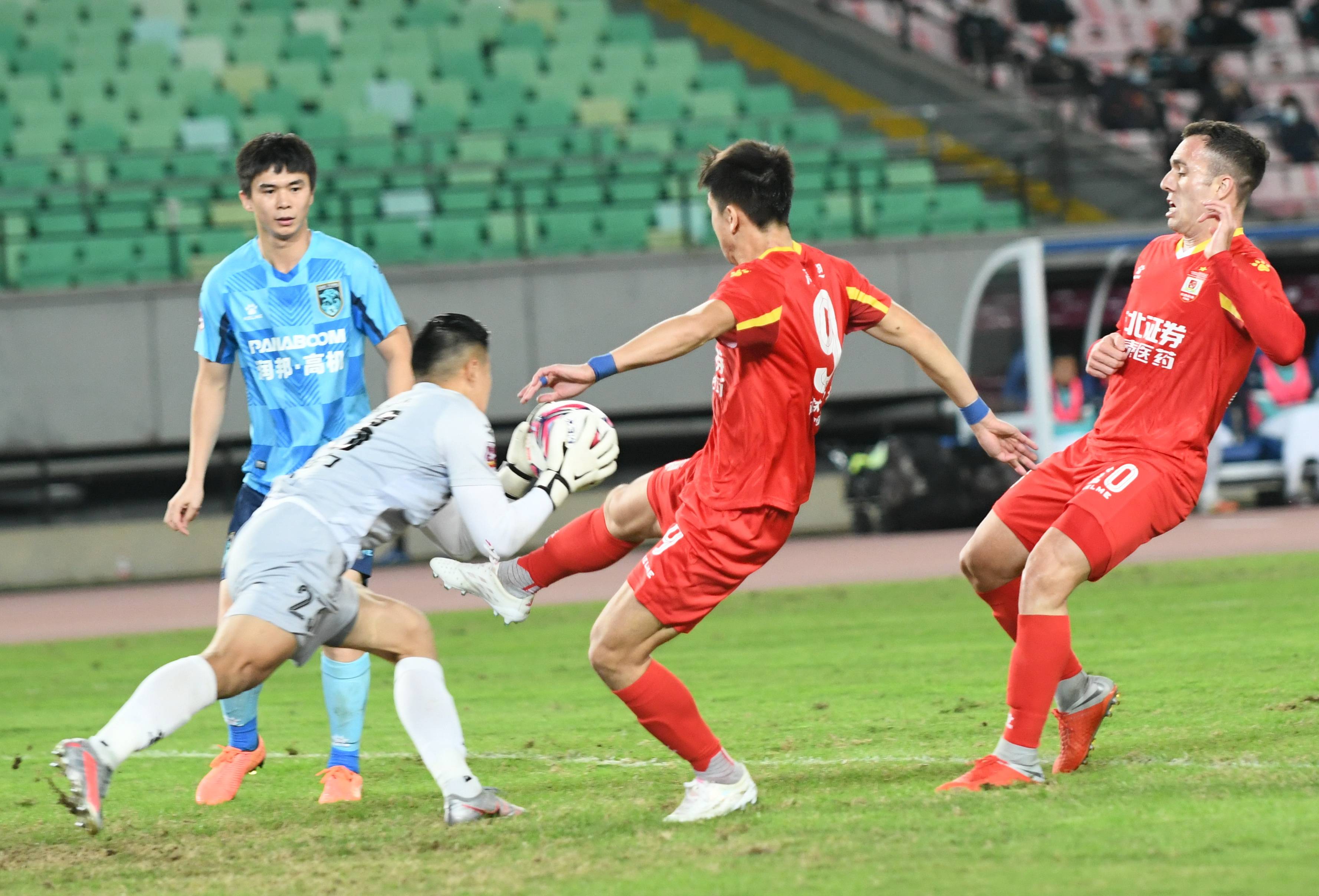 IM体育数据分析平台-巴里客场一球小胜，全队士气高涨