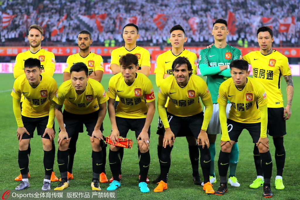 巴里客场一球小胜,全队士气高涨 巴里客场一球小胜,全队士气高涨