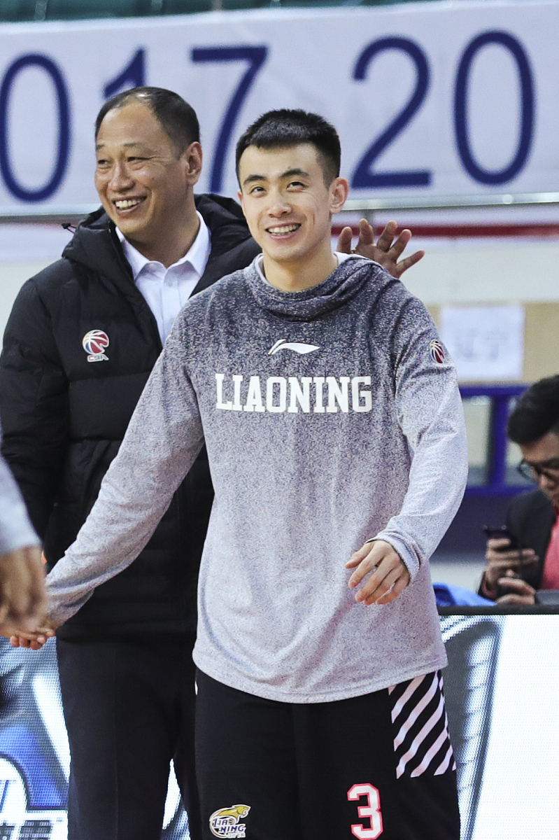 IM体育-新疆队翻盘吉林队，赵继伟高光表现